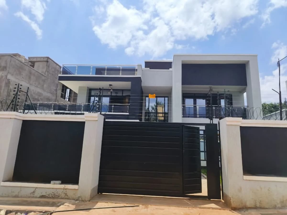 4 Bedroom Town House for sale in Ruiru