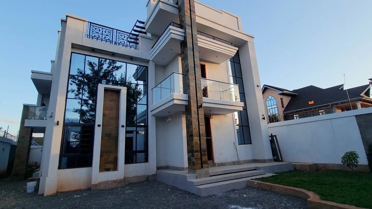 6 Bedroom Villa For Sale in Ruiru Town