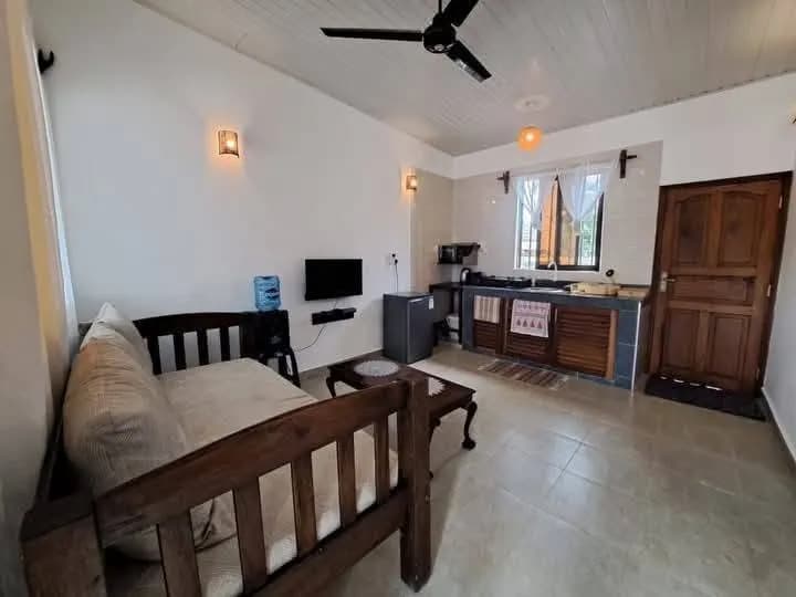 FULLY FURNISHED 1 BEDROOM APARTMENT  FOR RENT IN DIANI,UKUNDA,SOUTHCOAST