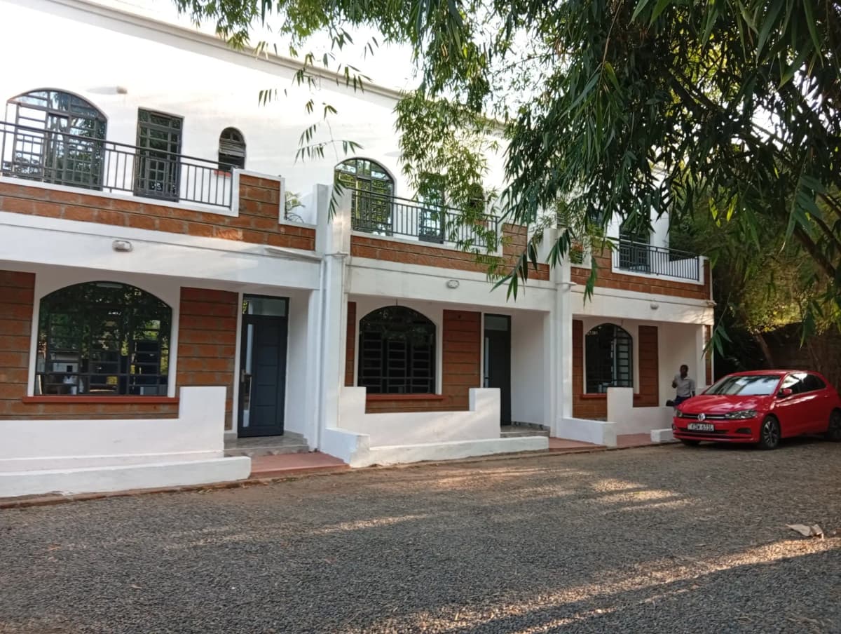 3 Bedroom Townhouse For Rent at Kerarapon Drive