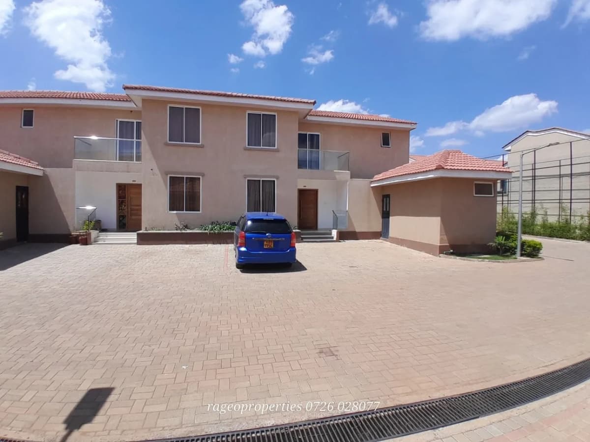 3 Bedroom Maisonette For Rent in Gataka Road