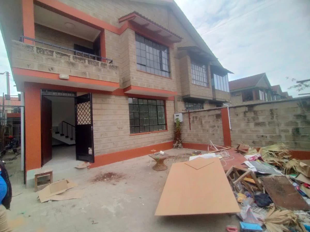 4 Bedroom Maisonette For Rent in South C