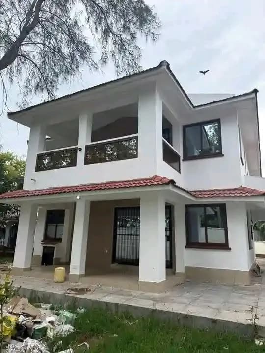 6 Bedroom Townhouse For Rent in Nyali