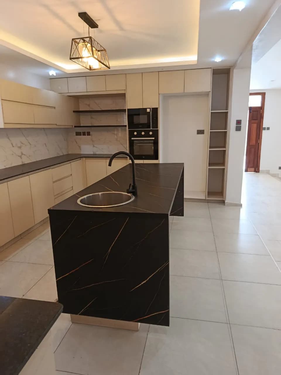 4 Bedroom mansion for sale in Membley Estate, Ruiru_4