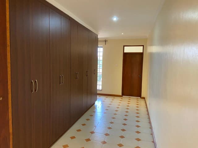 6 Bedrooms Double Storey for sale in Runda, Westlands_12