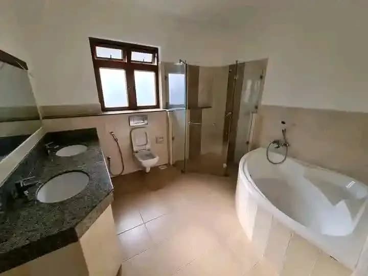 4 Bedroom Maisonette For Rent in Nyali, Mombasa_4