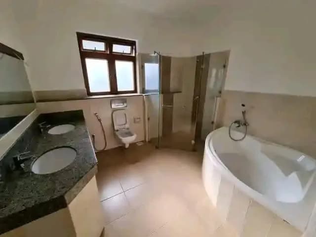 4 Bedroom Maisonette For Rent in Nyali, Mombasa_4