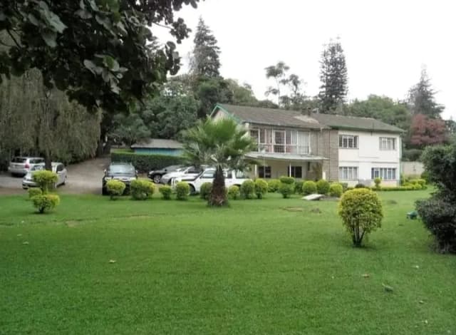 5 Bedroom Mansion For Sale Off Kunde Road, Lavington - Near Thompson Estate_3