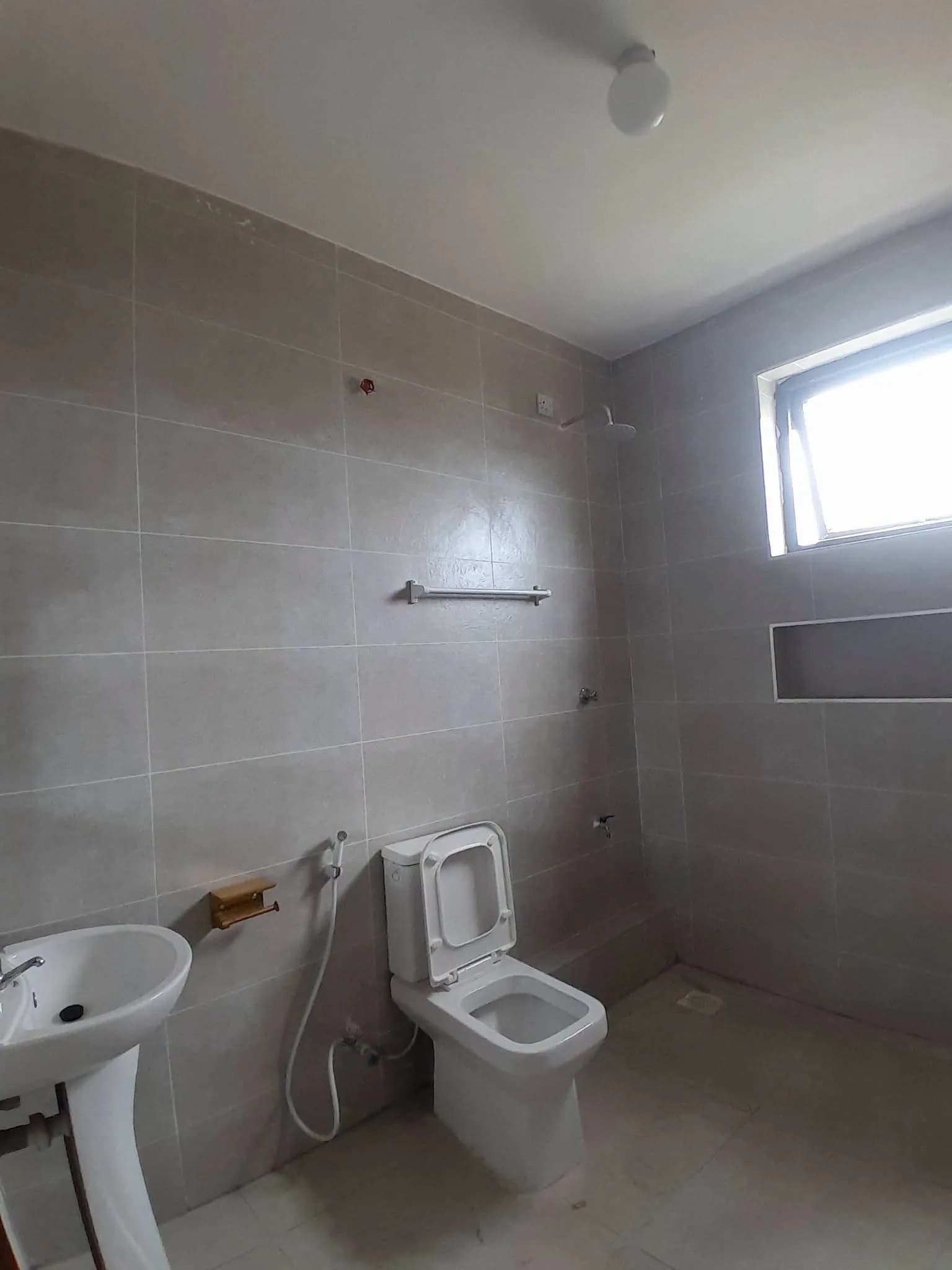 3 Bedroom Apartment/Flat For Rent in Luxury, Mtwapa_12