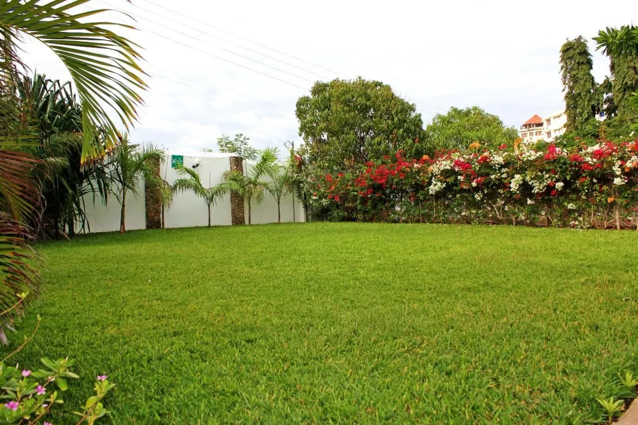 FULLY FURNISHED 1 BEDROOM APARTMENTS FOR RENT IN NYALI,MOMBASA_10