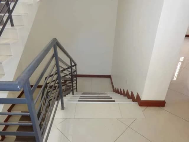 Modern and Spacious 4 Bedroom Maisonette For Rent in Nyali_12