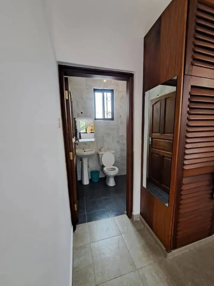 FULLY FURNISHED 1 BEDROOM APARTMENT  FOR RENT IN DIANI,UKUNDA,SOUTHCOAST_8
