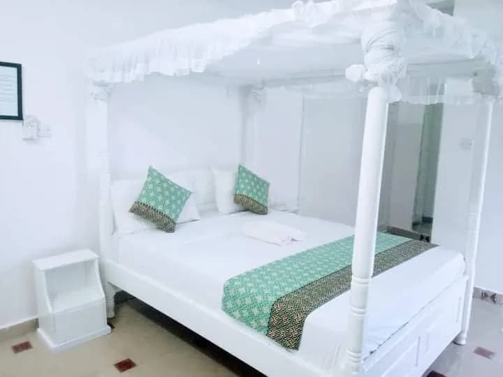 FULLY FURNISHED STUDIOS  AIRBNB/ SHORT RENTALS APARTMENTS IN NYALI,MOMBASA_8