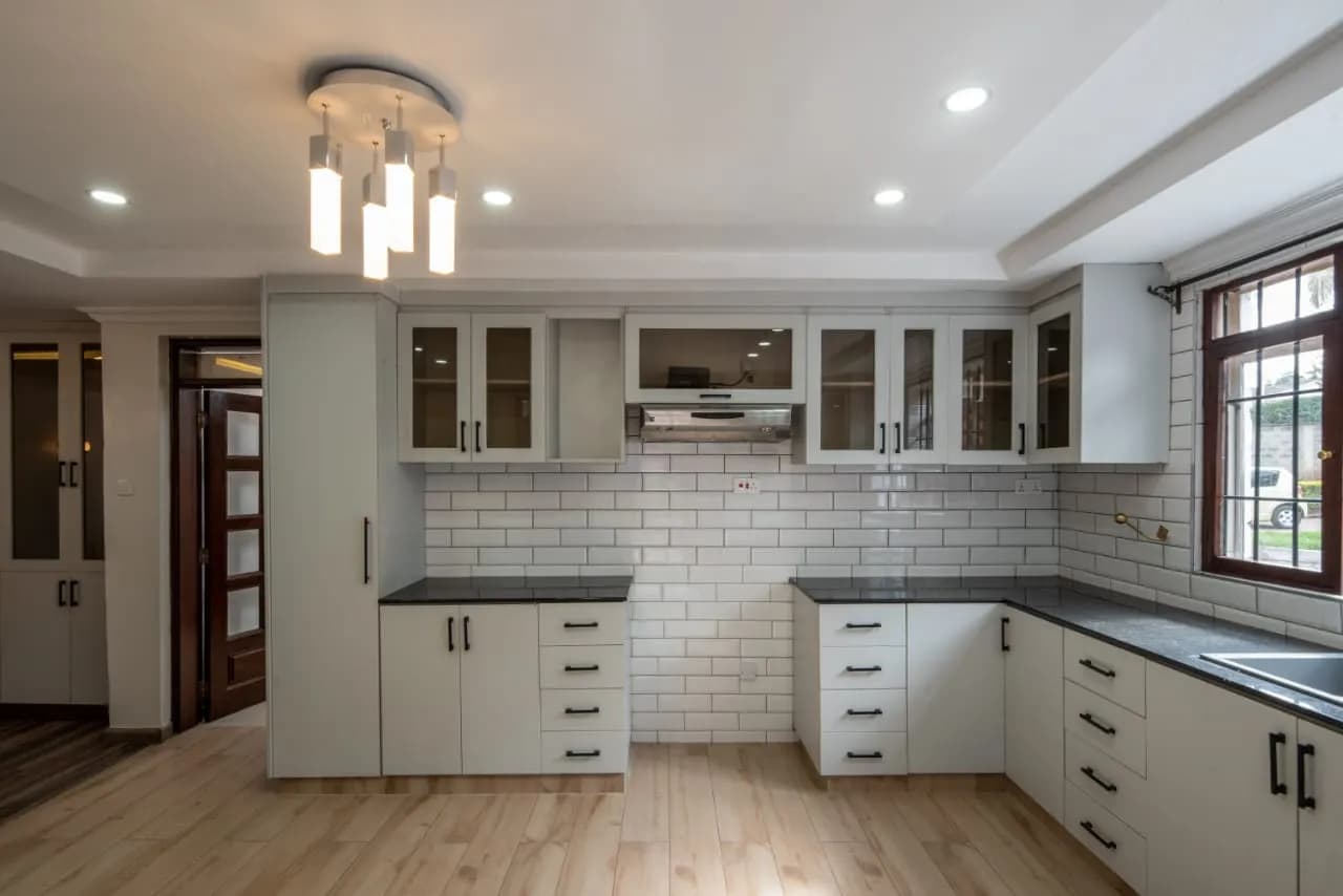 5 Bedroom Mansion For Rent in Runda, Nairobi_7