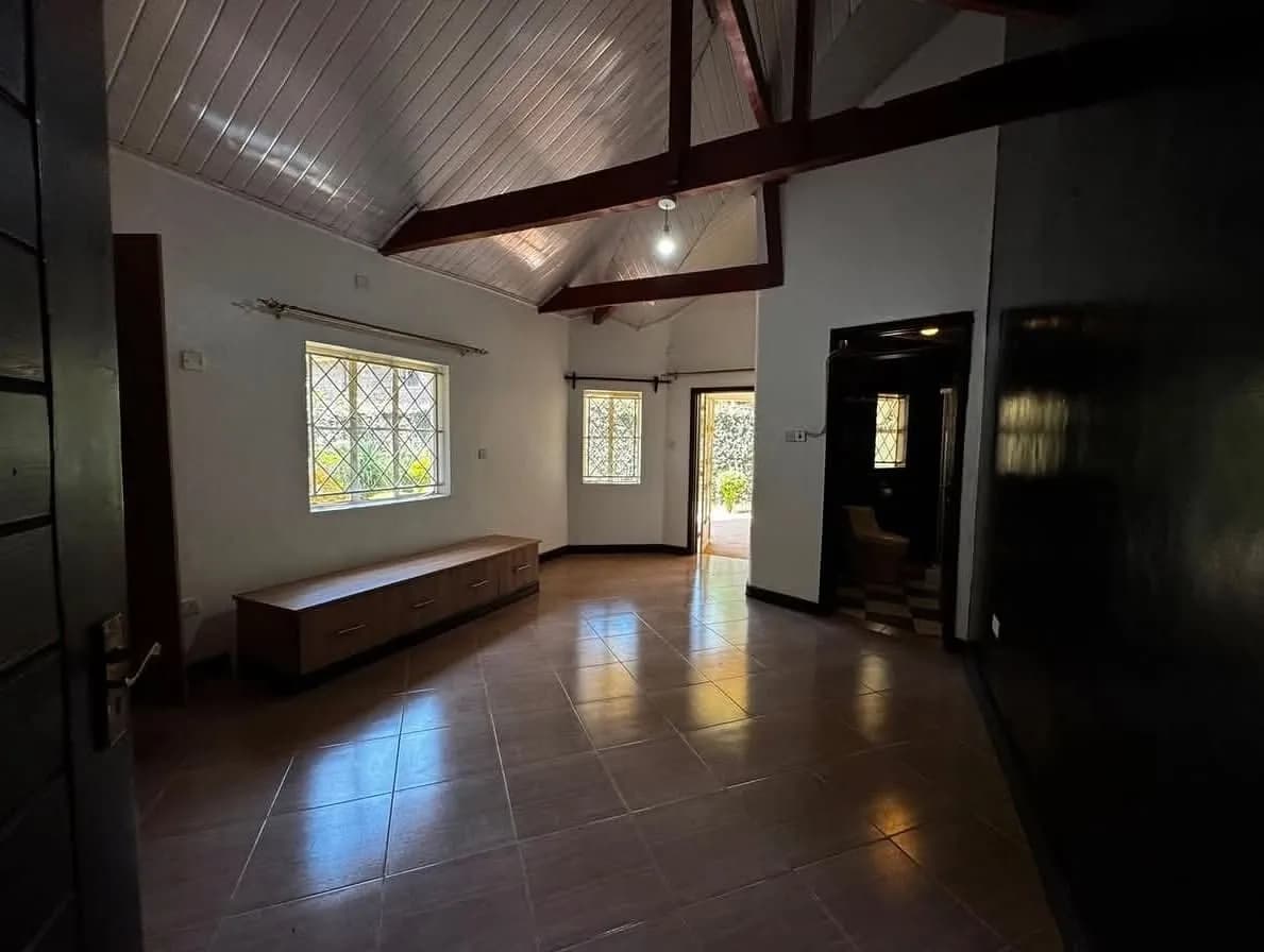 3 Bedroom Cottage For Rent in Nairobi_5