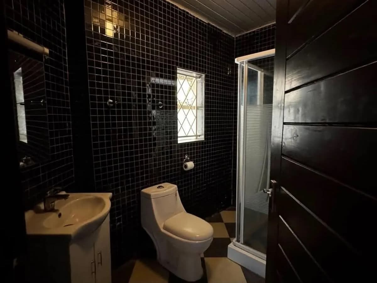 3 Bedroom Cottage For Rent in Nairobi_10