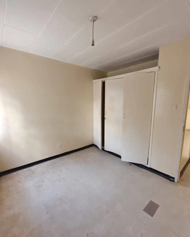 2 Bedroom Apartment/Flat For Sale in Makadara_10