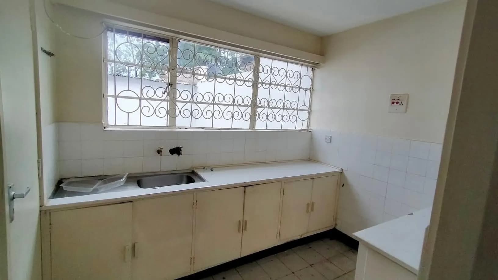 3 Bedroom Maisonette For Sale in Nairobi_5