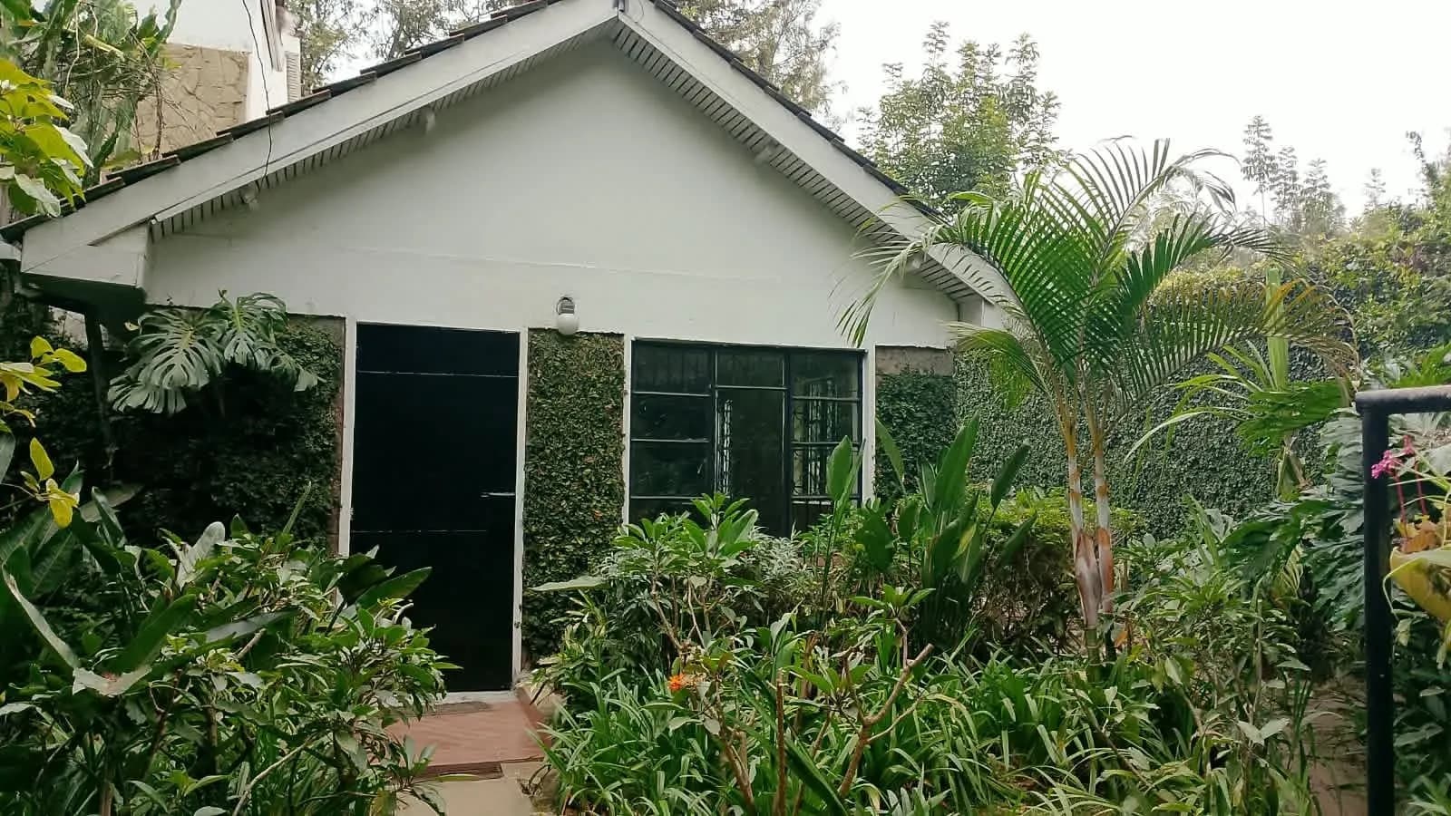 2 Bedroom Cottage For Rent in Karen_3
