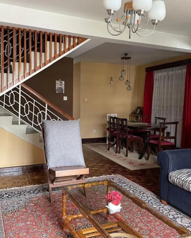 4 Bedroom Maisonette For Sale in South C_4
