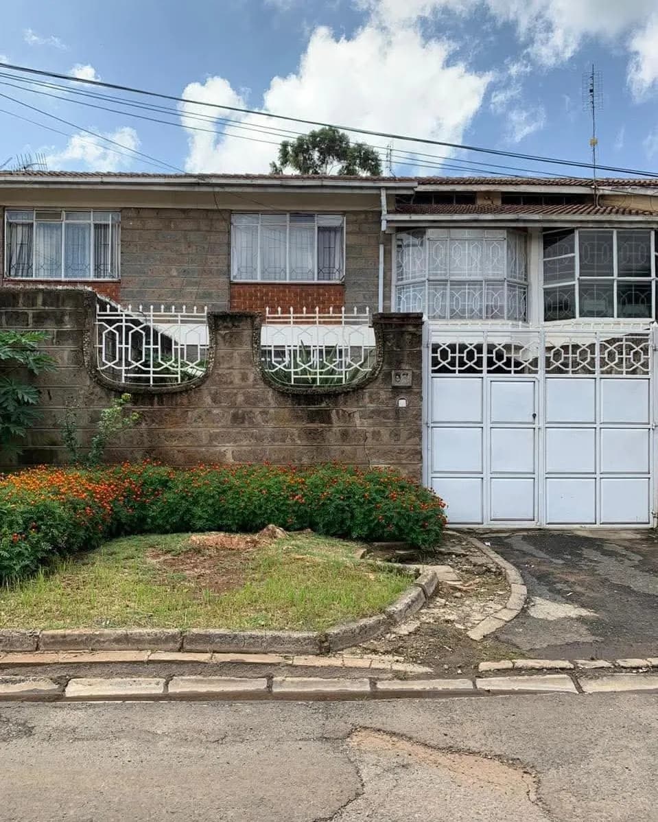 4 Bedroom Maisonette For Sale in South C_10