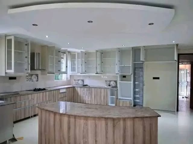 4 Bedroom Mansion For Rent in Karen_4