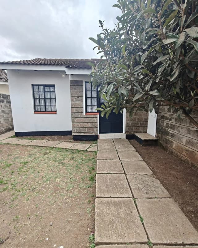 3 Bedroom Bungalow For Sale in Imara Daima_1