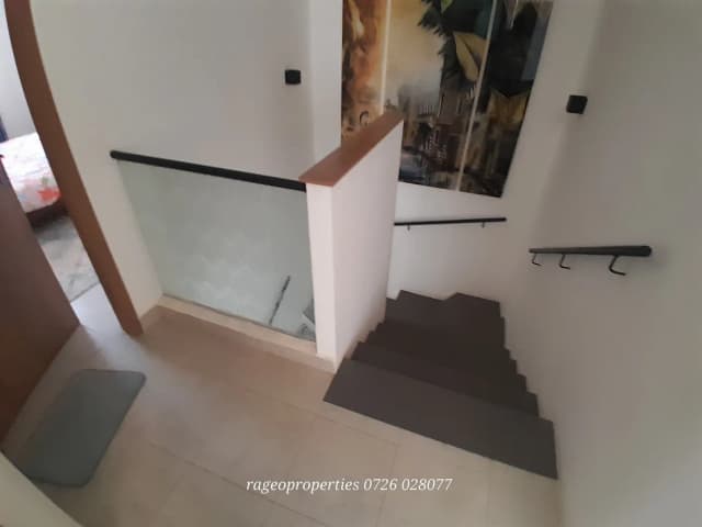 3 Bedroom Maisonette For Rent in Gataka Road_9