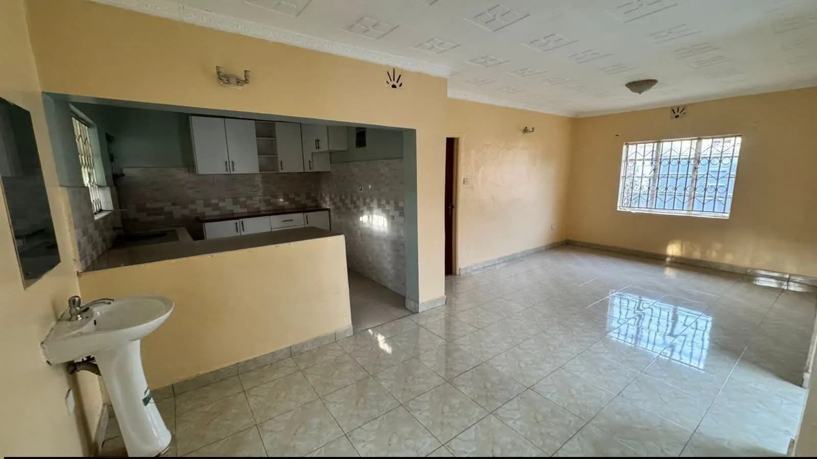 4 Bedroom Bungalow For Rent in Karen_4