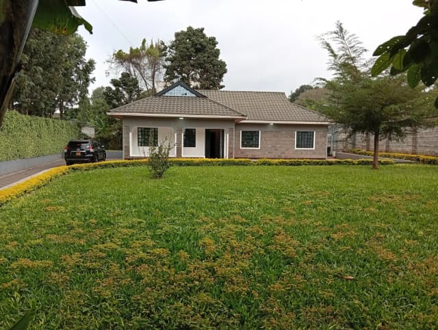 3 Bedroom Bungalow For Rent in Kerarapon_2