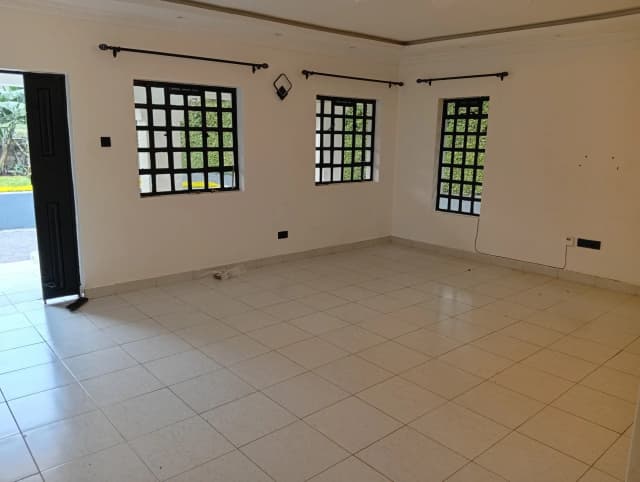 3 Bedroom Bungalow For Rent in Kerarapon_4