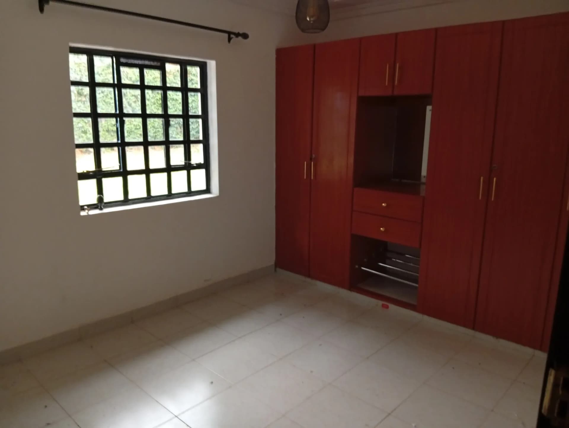 3 Bedroom Bungalow For Rent in Kerarapon_8