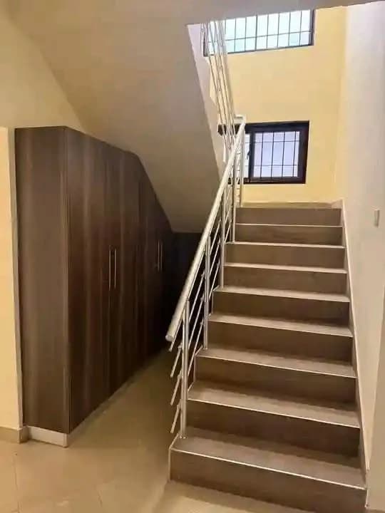 6 Bedroom Townhouse For Rent in Nyali_3