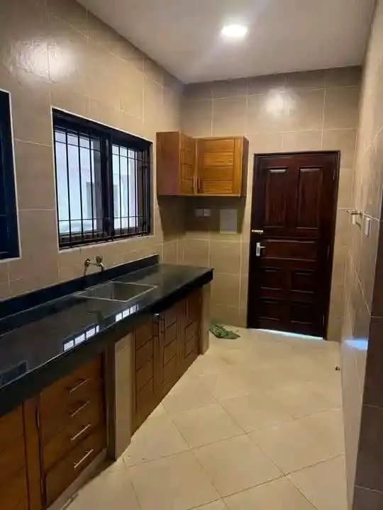 6 Bedroom Townhouse For Rent in Nyali_5