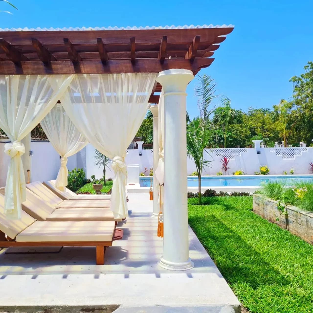 5 Bedroom Villa For Sale in Diani Beach, Ukunda_0