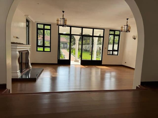5 Bedroom House for rent in Westlands_1