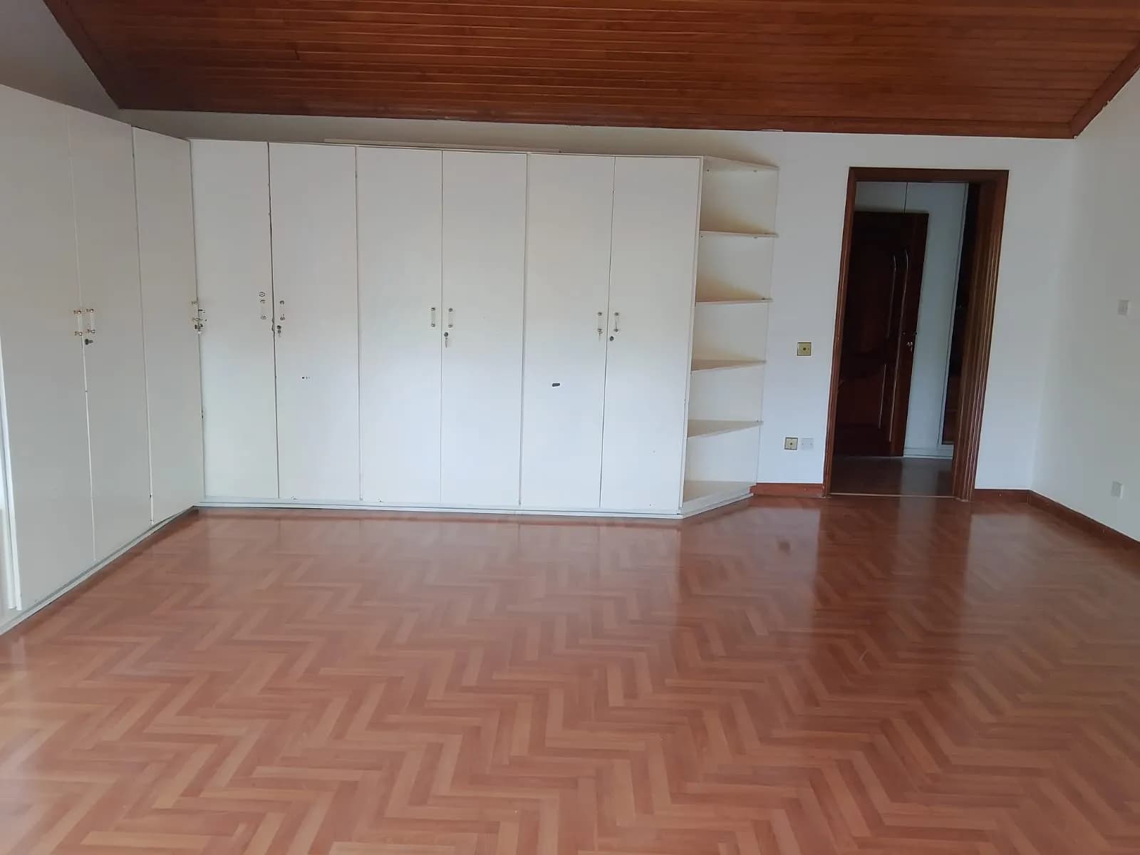 5 Bedroom House for rent in Westlands_11