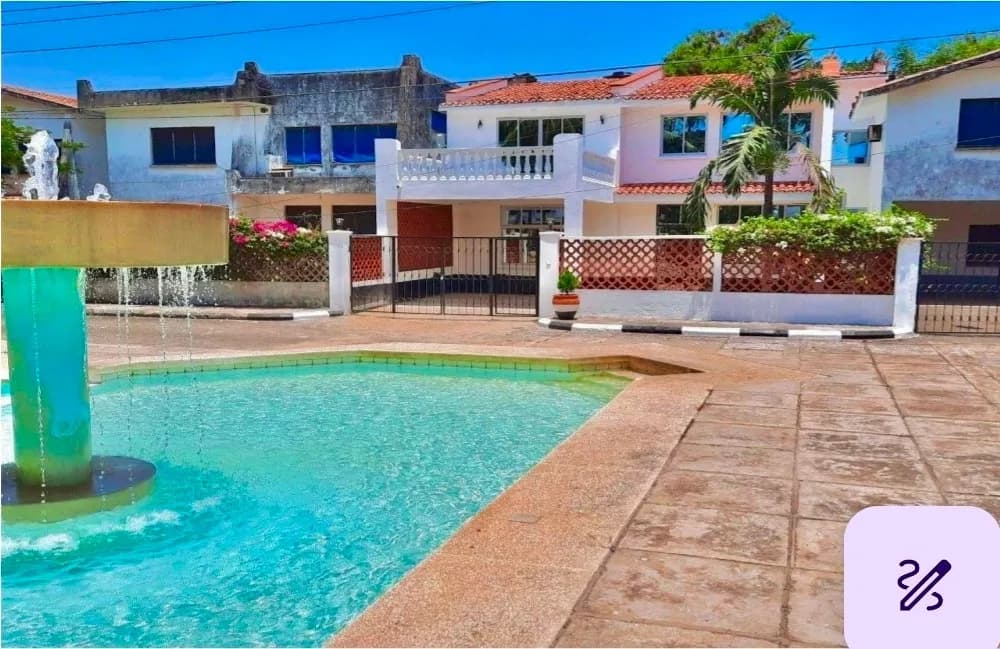 5 Bedroom Villa For Sale in Nyali, Mombasa_1