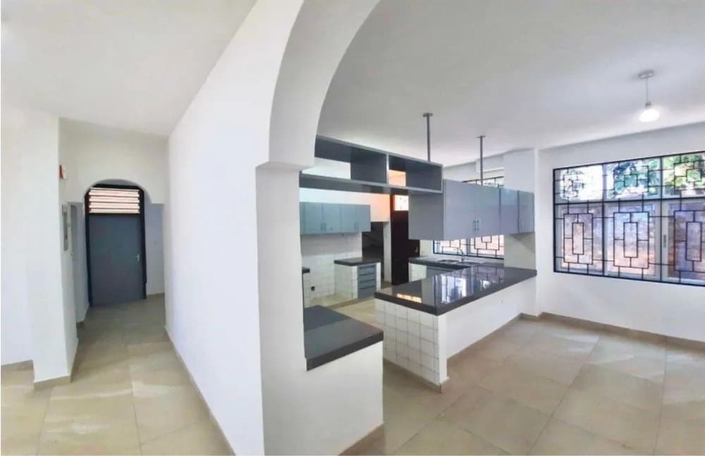 5 Bedroom Villa For Sale in Nyali, Mombasa_10