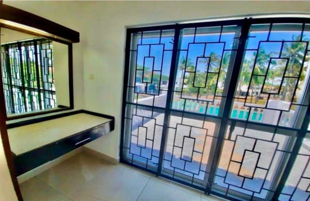 5 Bedroom Villa For Sale in Nyali, Mombasa_11