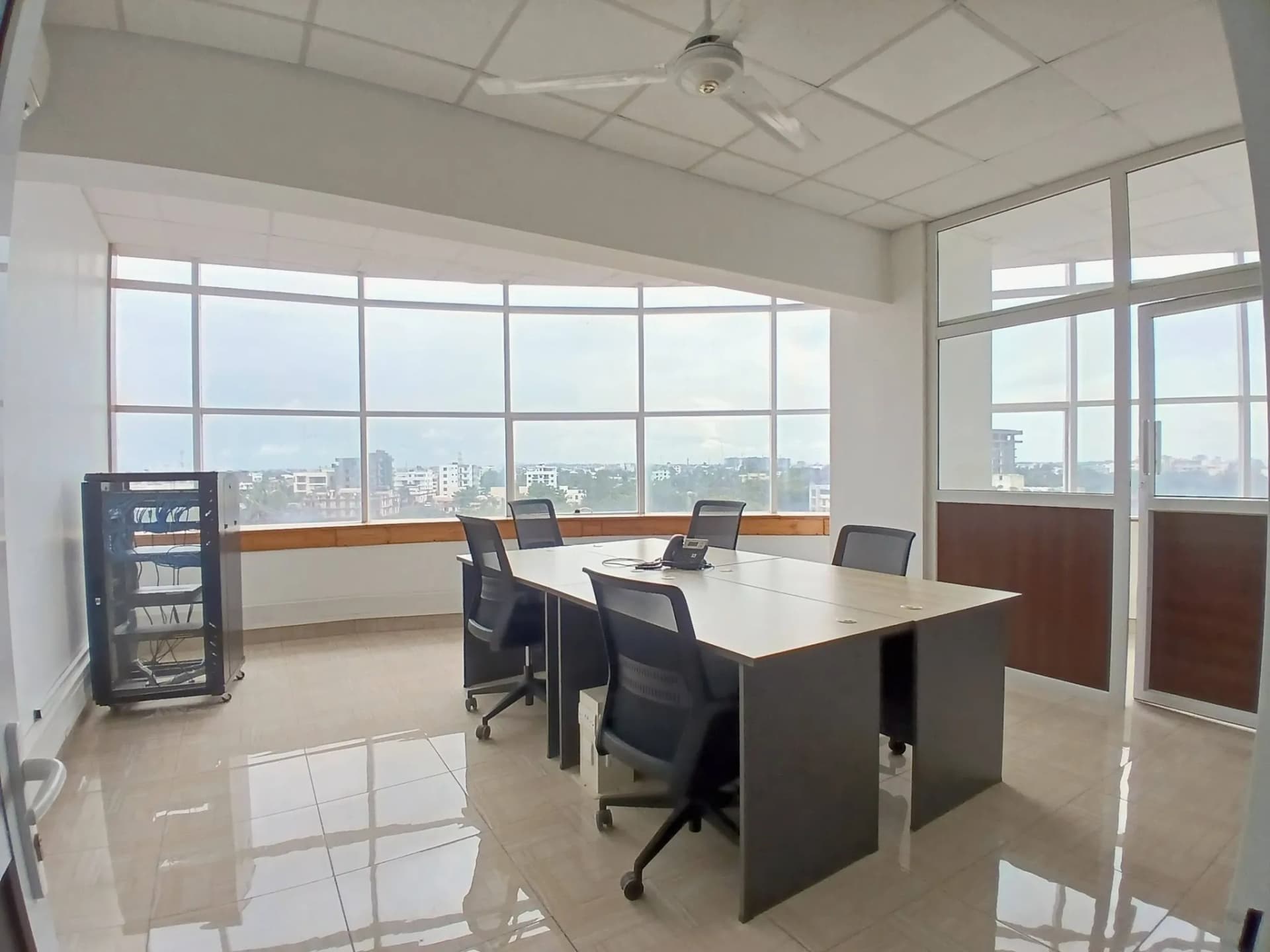 Fully Furnished Office Space For Rent in Links Road Area, Nyali_4