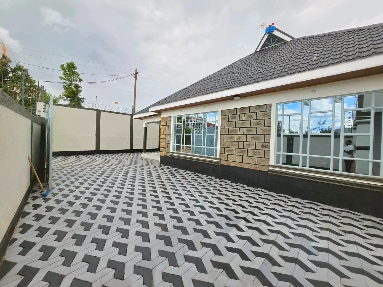 3 Bedroom Bungalow For Sale in Mugutha, Ruiru_10