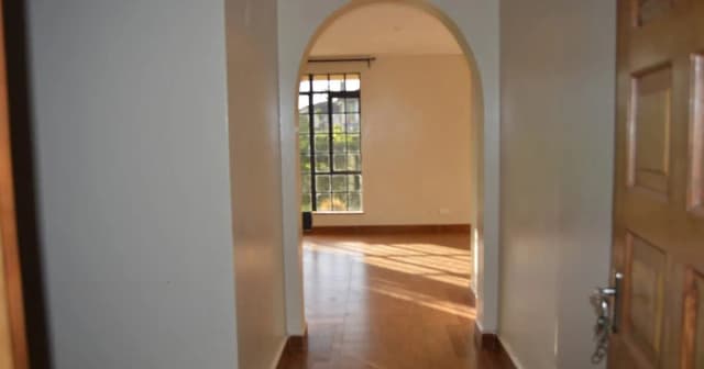 4 Bedroom Mansion For Rent in Kiambu Road, Kiambu_2