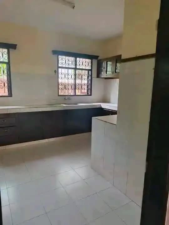 4 Bedroom Maisonette For Rent in Nyali, Mombasa_8