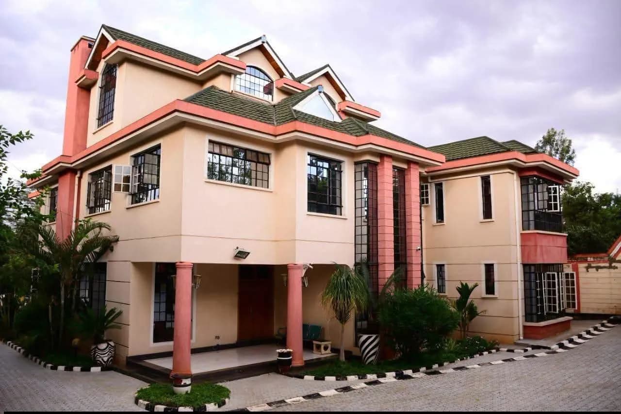 5 Bedroom Maisonette For Sale in Roasters, Thome Estate_9