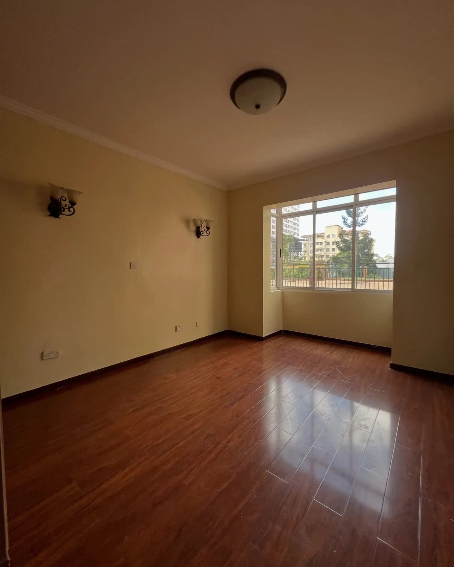 3 Bedroom Apartment/Flat For Rent in LAVINGTON_5