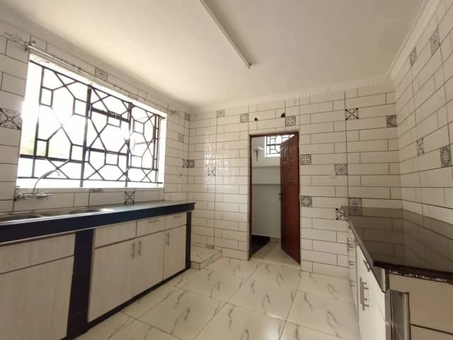 4 Bedroom Maisonette For Rent in Karen_3