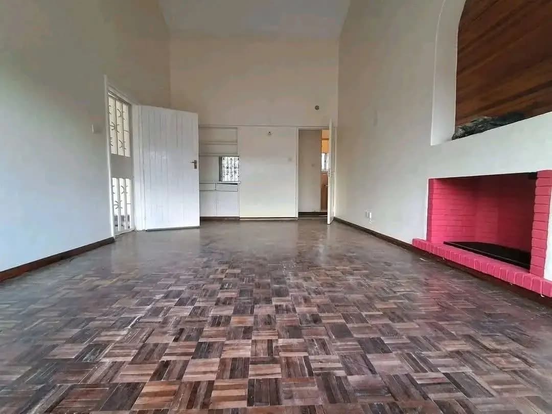 3 Bedroom Bungalow For Rent in Langata_2