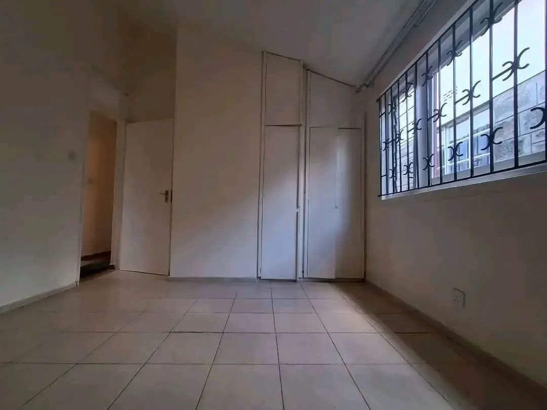 3 Bedroom Bungalow For Rent in Langata_8