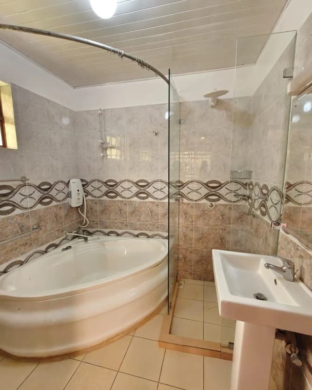 3 Bedroom Townhouse For Rent in Karen_5